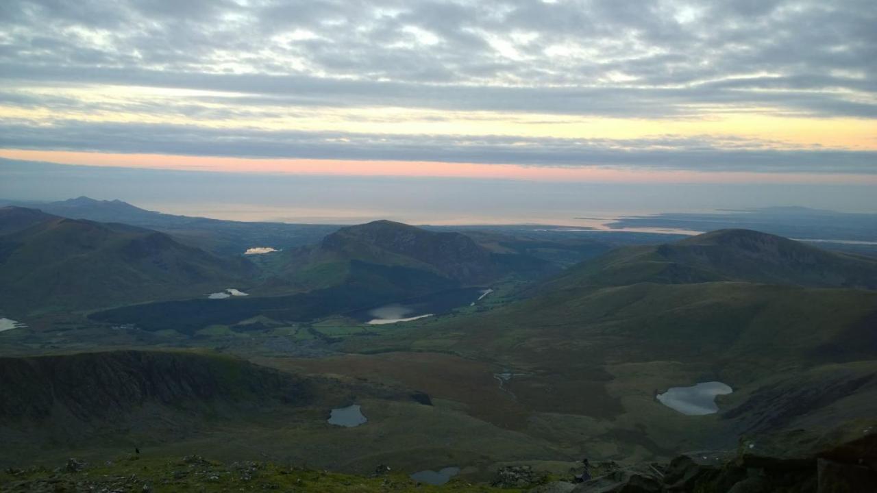 Zip Cottage Sleeps 2-3 Climb Snowdon Zip World Tanygrisiau Buitenkant foto