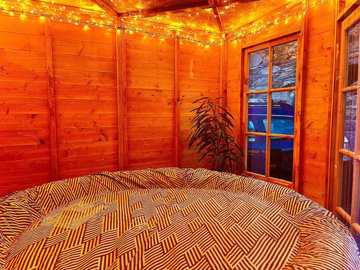 Zip Cottage Sleeps 2-3 Climb Snowdon Zip World Tanygrisiau Buitenkant foto